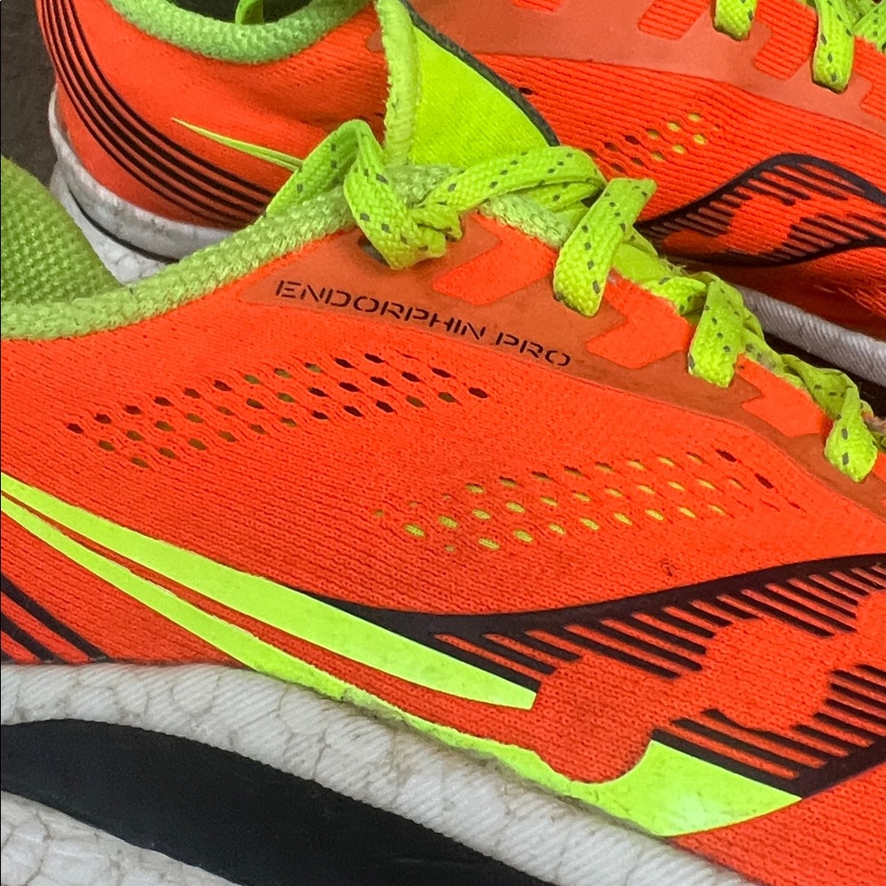 Saucony Endorphin Pro Men’s 8.5 running shoes
Top of the line in good shape - Picture 3 of 5